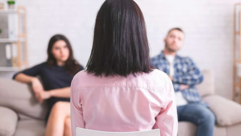 when should couples seek professional relationship support