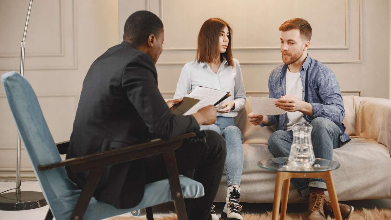 Why Successful Couples Still Struggle With Emotional Intimacy?