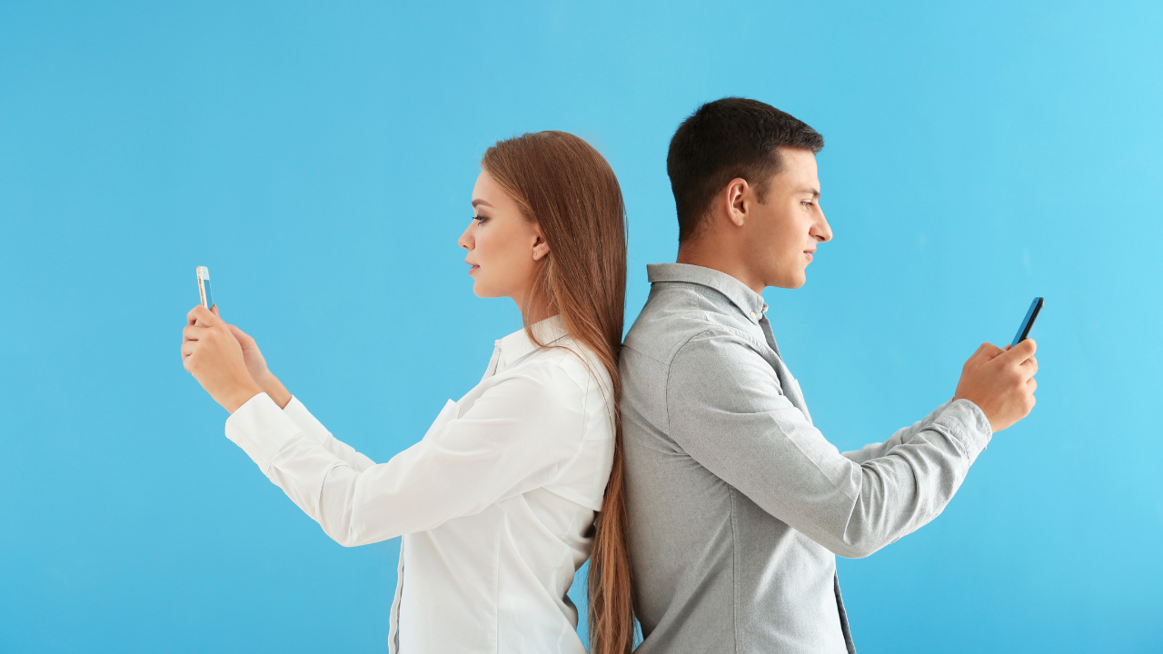 Is Your Screen the Third Person in Love?