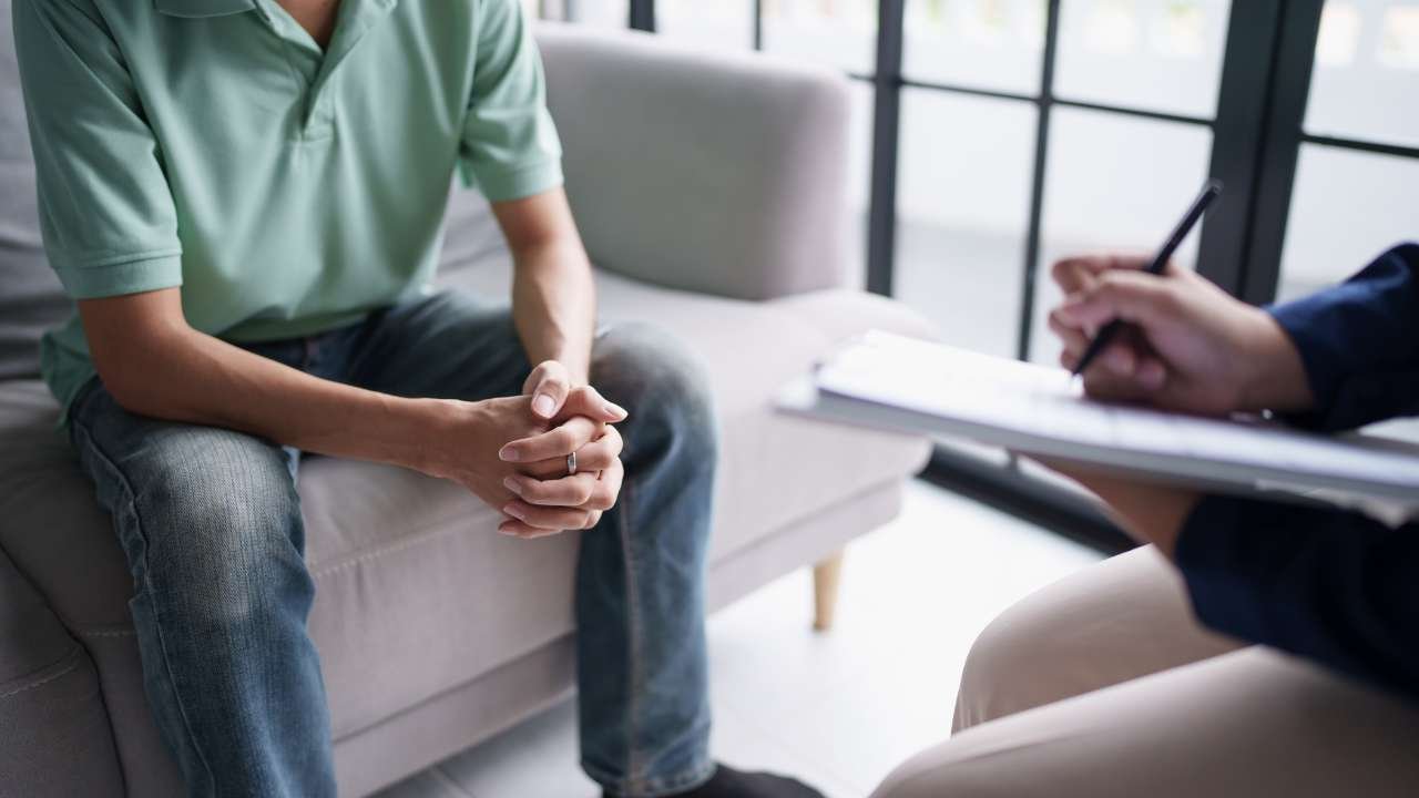 Why Some Mumbai Couples Need Online Relationship Counselling